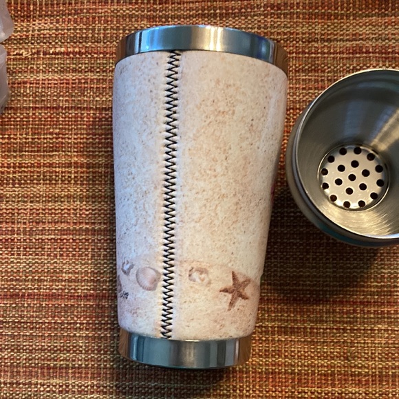 Mugzie Cocktail Shaker -New - Picture 8 of 8